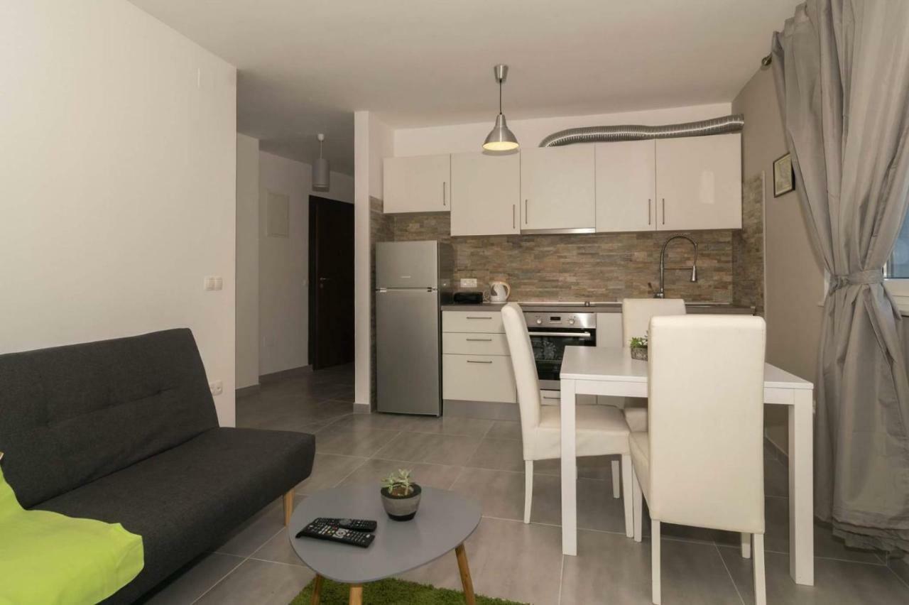 Apartmani Marinovic Zadar Exterior foto